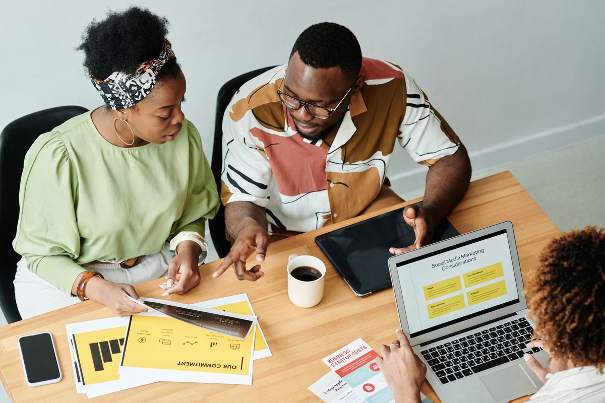 A unified inbox and shared keyword lists for an agency social media team